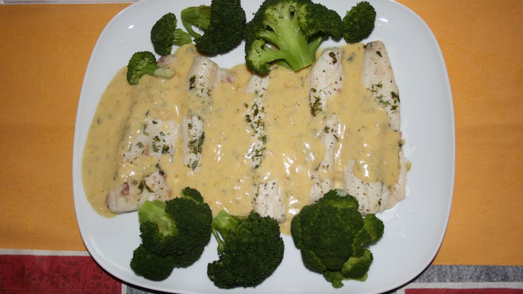 Suandre Filets de sandre au vin blanc - LaCuisine