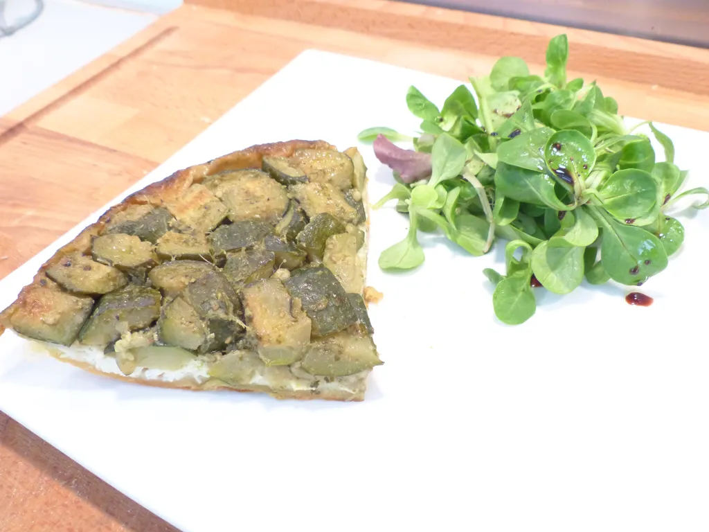 tatin de courgettes et chèvre au pesto