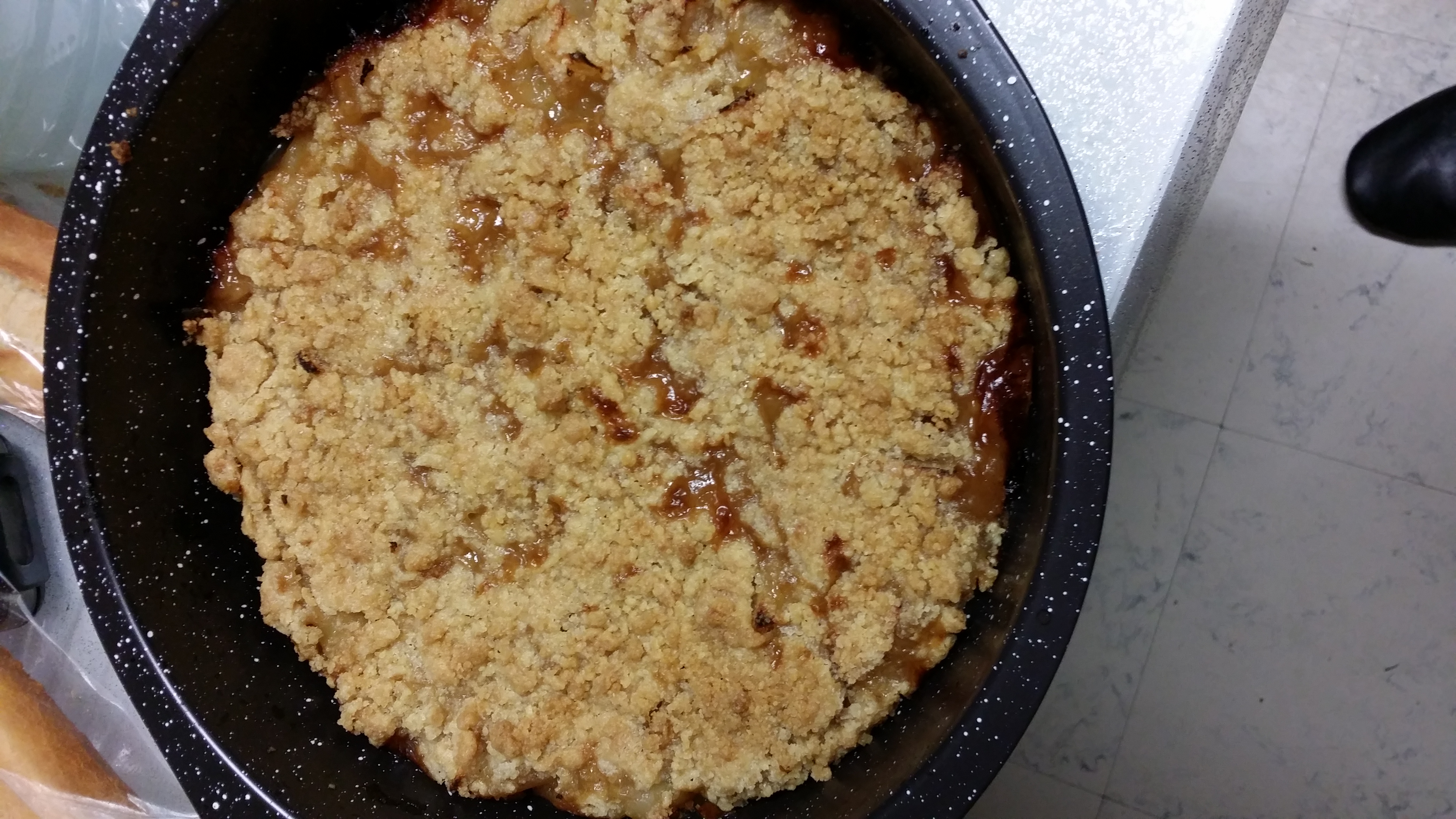 Le Crumble Aux Pommes Du Chat Qui Tousse Recette De Le Crumble Aux Pommes Du Chat Qui Tousse Marmiton