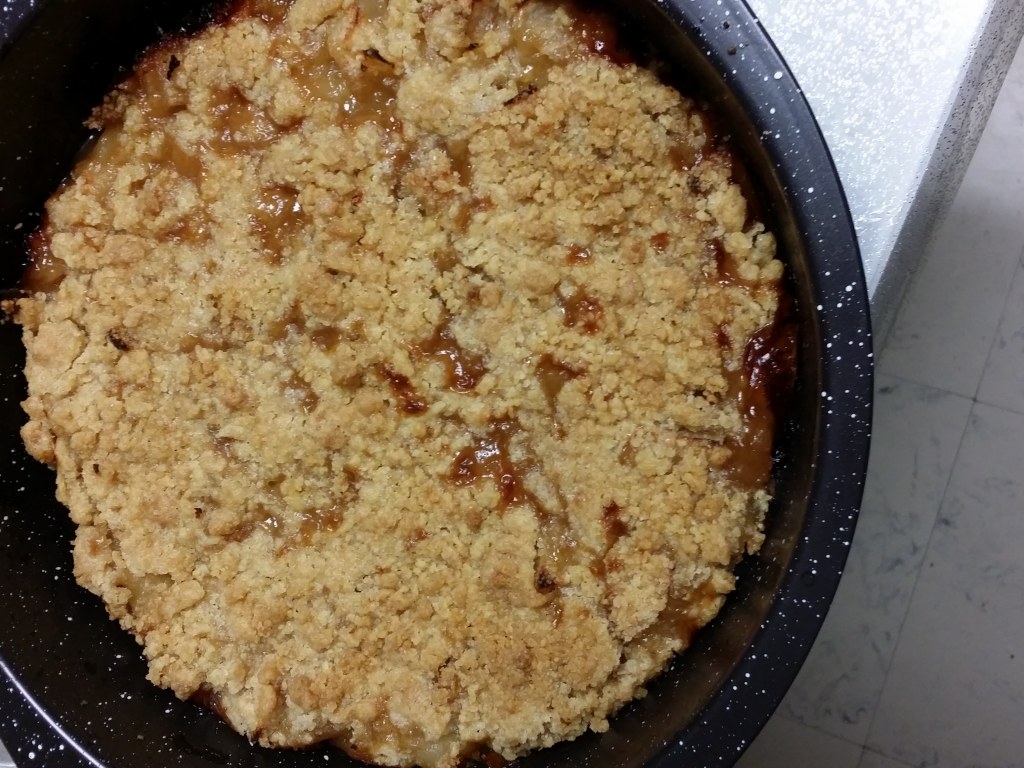 Le Crumble Aux Pommes Du Chat Qui Tousse Recette De Le Crumble Aux Pommes Du Chat Qui Tousse Marmiton