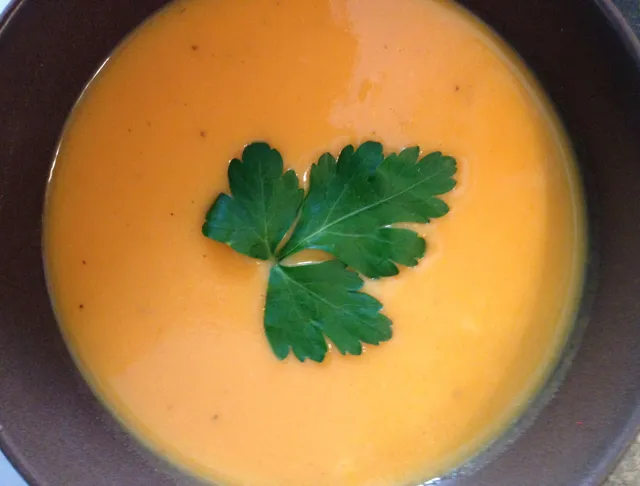 Soupe courge Butternut, carotte, pomme de terre : recette de Soupe