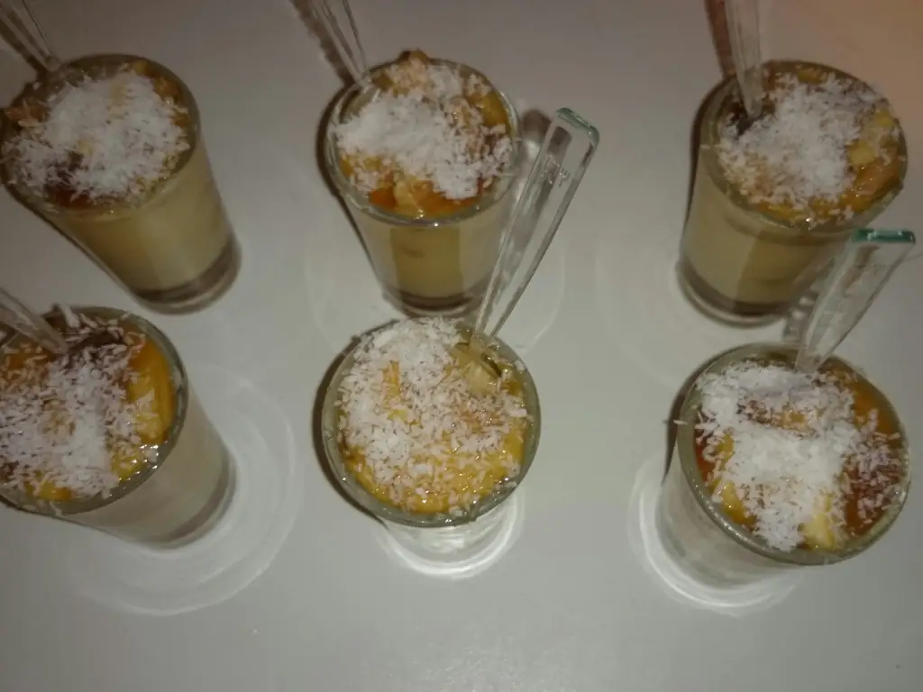tiramisu à la banane et à la noix de coco