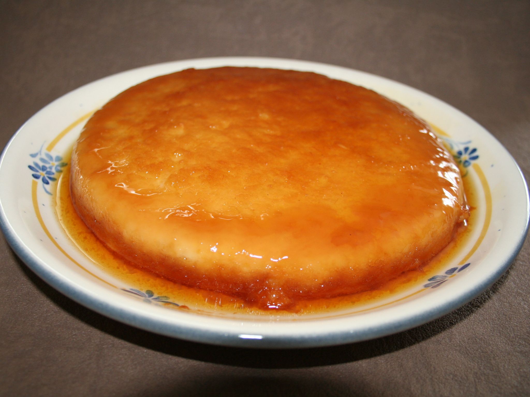 Flan aux pommes caramélisé sans farine : Recette de Flan aux pommes