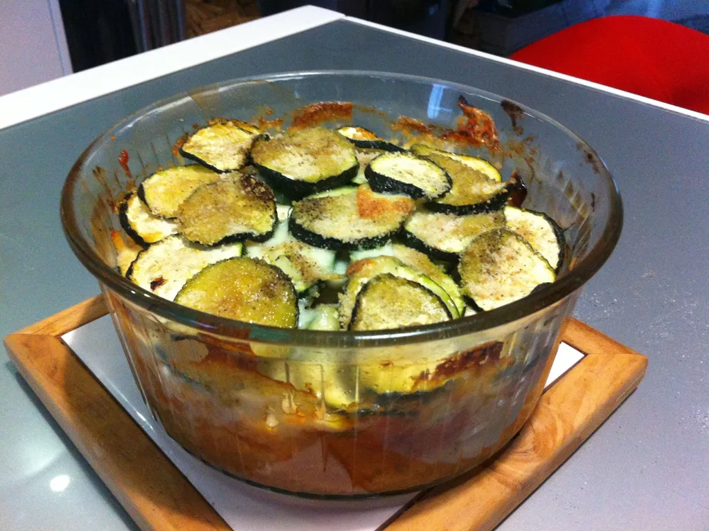 gratin de courgettes à la viande et mozzarella