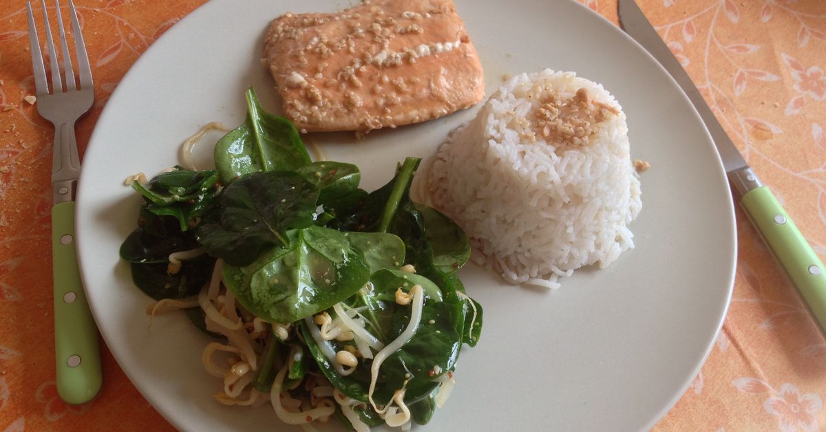 Saumon et salade d’épinard à la Japonaise recette de Saumon et salade