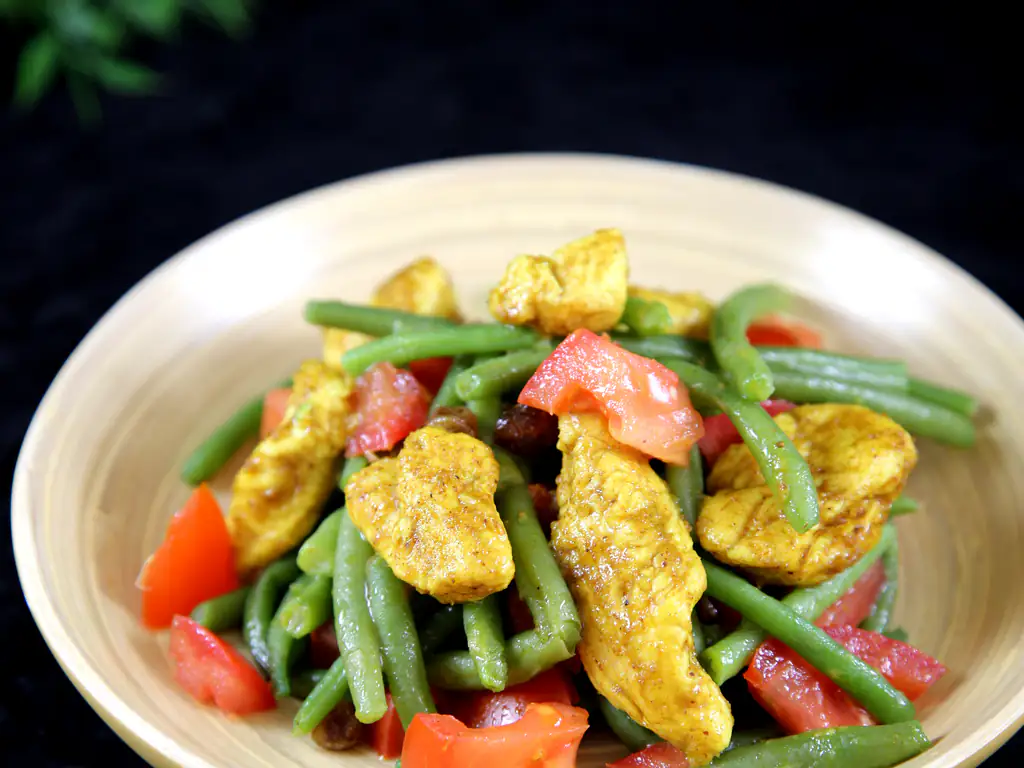 salade de poulet curry et haricots verts