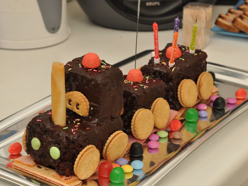 Gâteau d'anniversaire 20 ans de Meilleur du Chef - Notre recette avec  photos - Meilleur du Chef