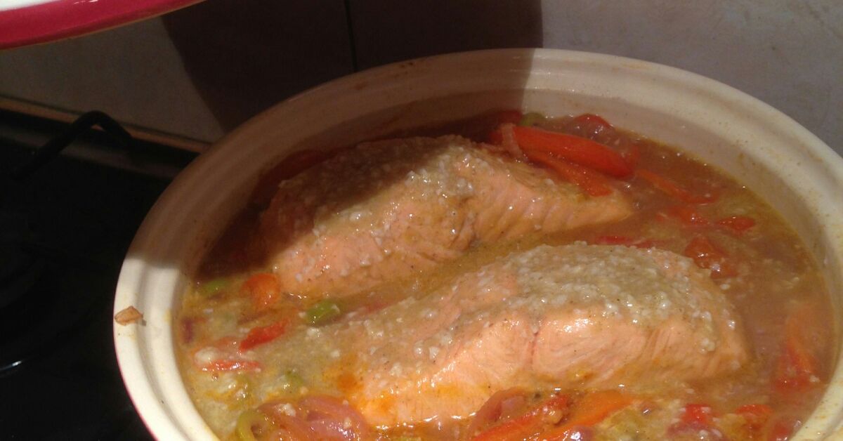 Tajine de saumon aux poivrons recette de Tajine de saumon aux poivrons