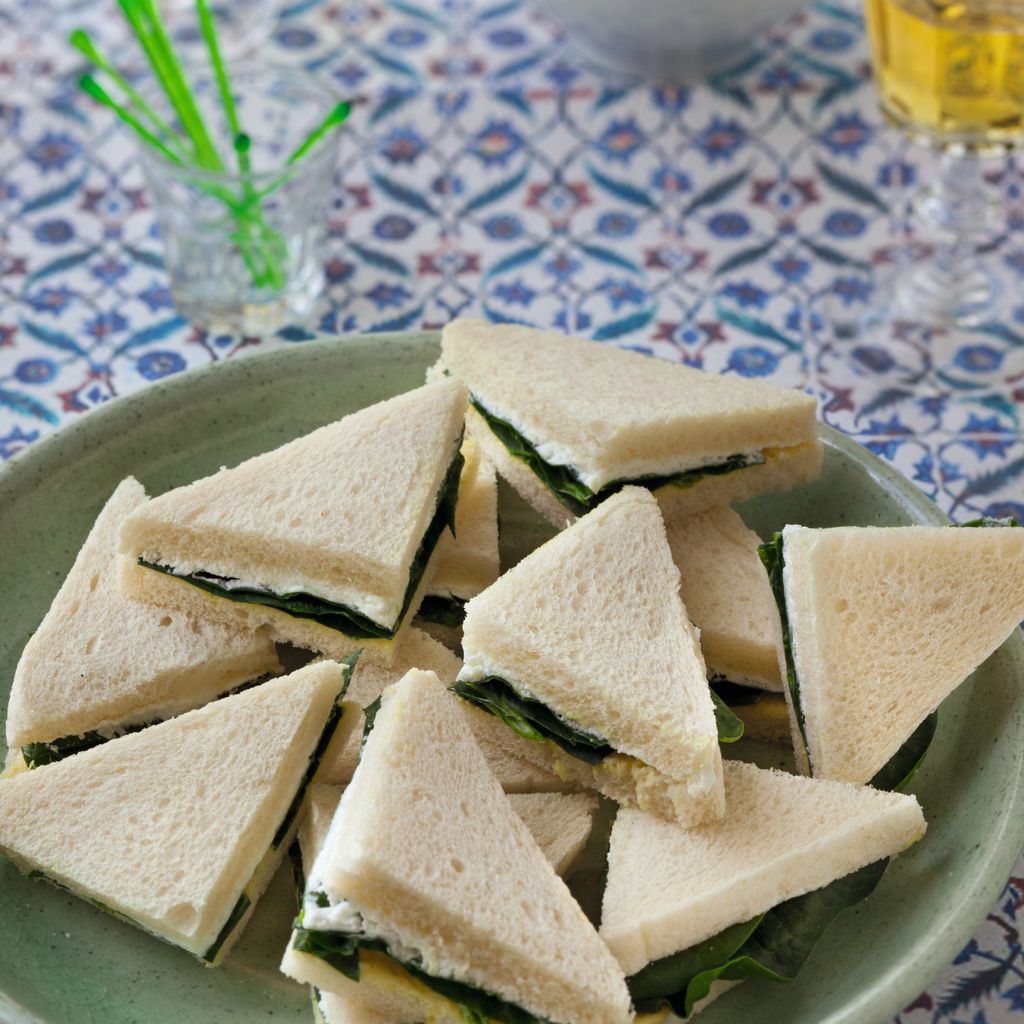 Sandwichs triangles fromage frais moutarde et épinard : Recette de