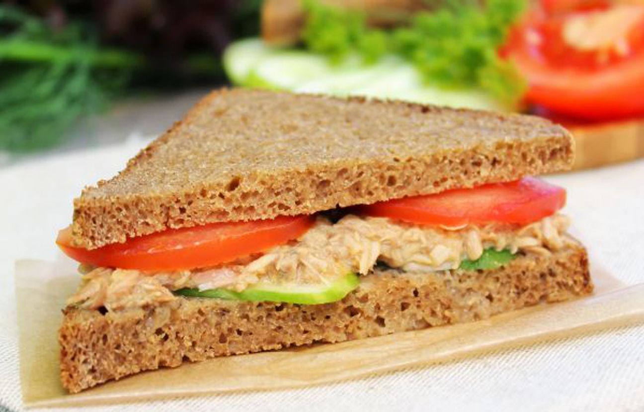 club-sandwich-au-thon-recette-de-club-sandwich-au-thon-marmiton