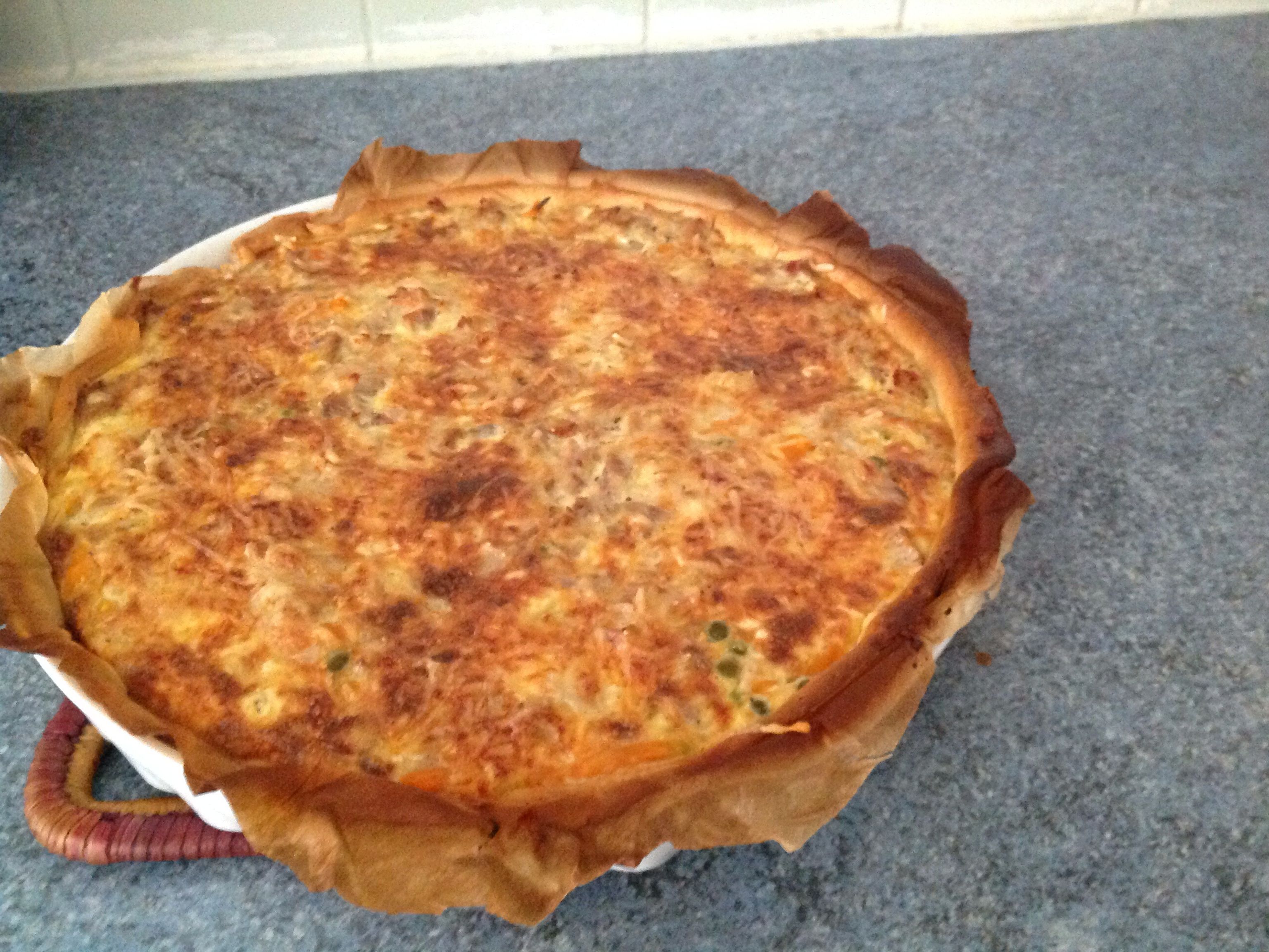 Quiche au thon et aux petits pois carottes Recette de Quiche au thon