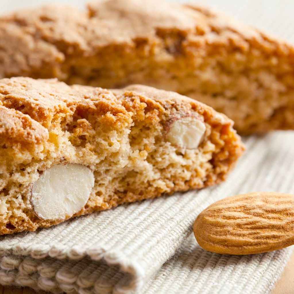 Recette Croquant Aux Amandes Les Carnets De Julie Croquants aux amandes très simples : recette de Croquants aux amandes très  simples