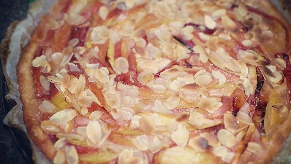 Tarte Fine Aux Nectarines