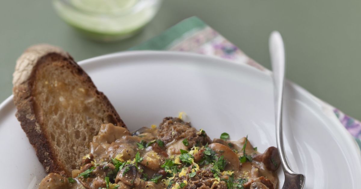 Croûte forestière aux morilles : recette de Croûte forestière aux morilles