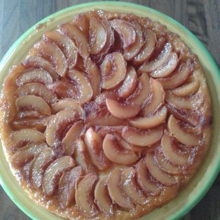 Tarte tatin aux pêches de vigne : Recette de Tarte tatin aux pêches de