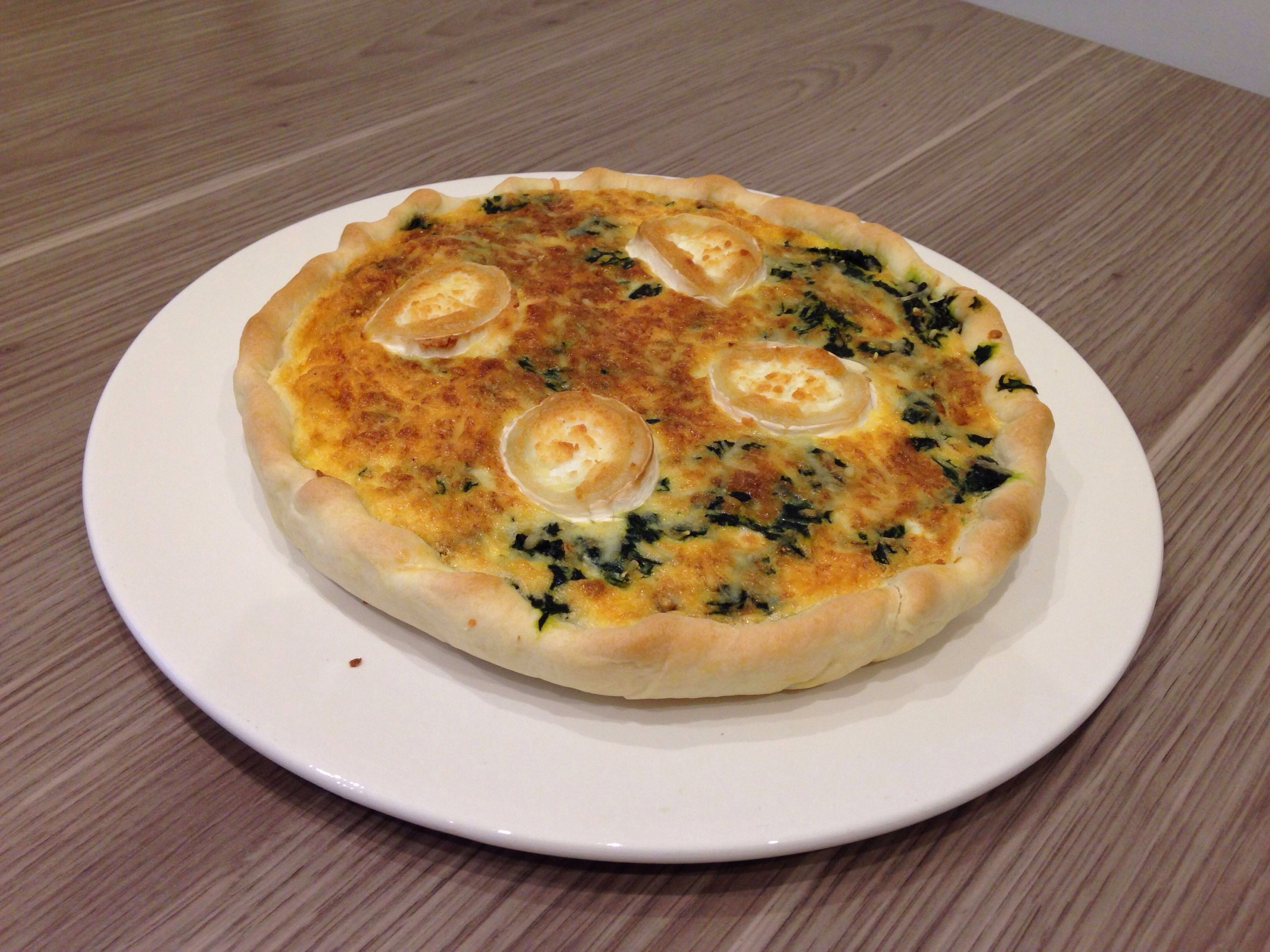 Tarte au chèvre, aux oeufs et aux épinards frais : Recette de Tarte au