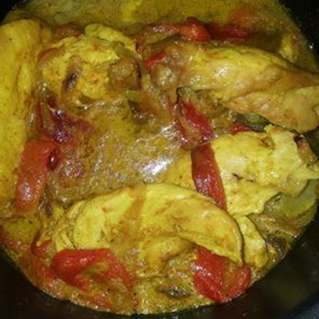 Aiguillettes de poulet, sauce curry et riz par Julie5785. Une