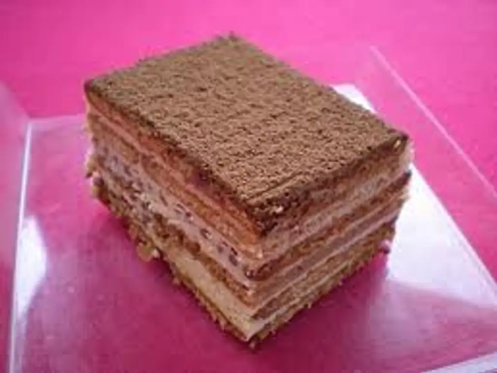 gâteau aux petits beurres ('petits bruns')