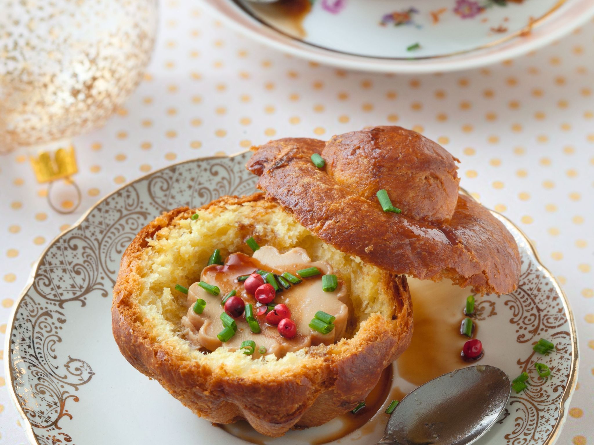 Foie gras en brioche Recette de Foie gras en brioche Marmiton