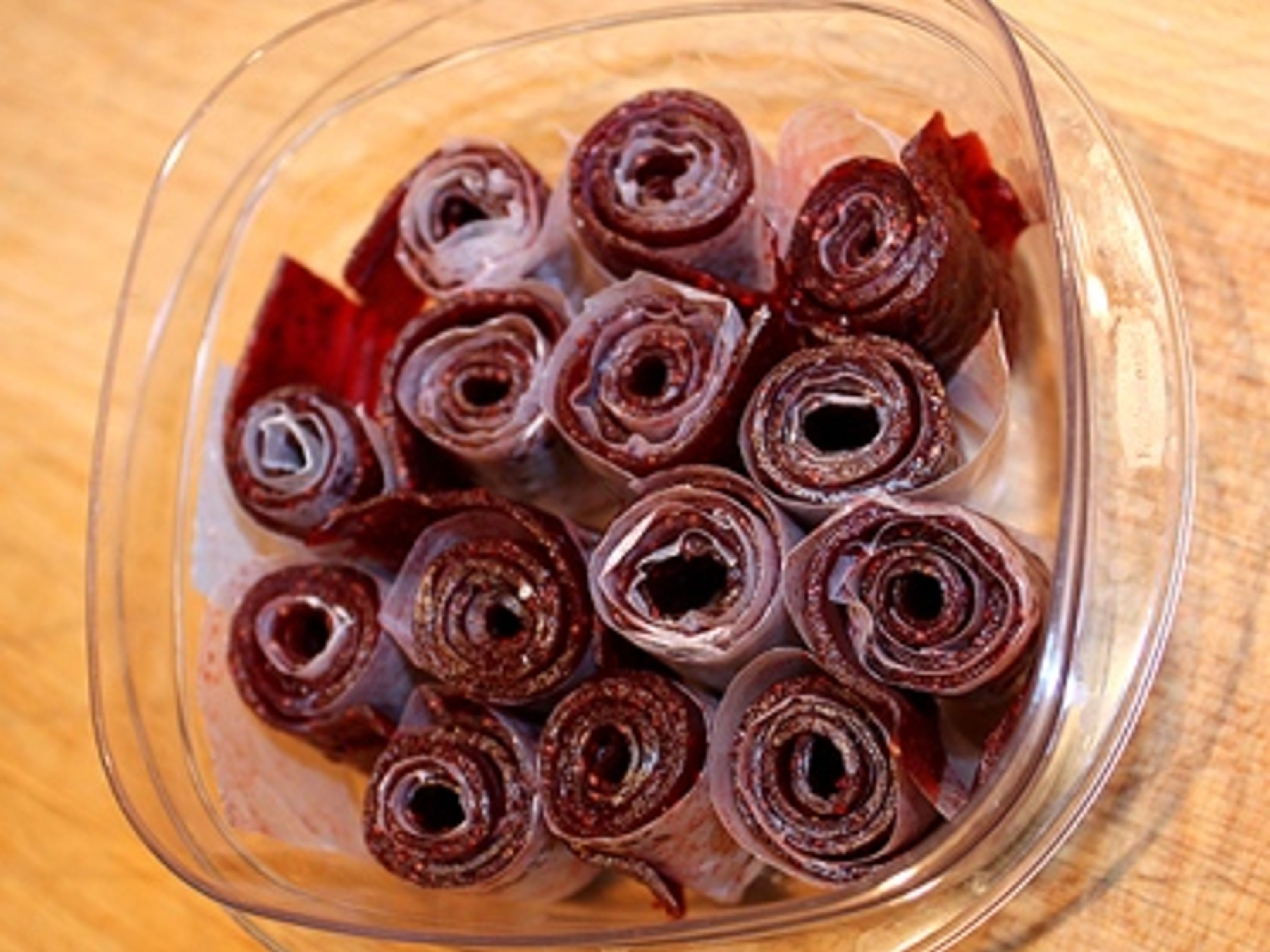 Rouleaux aux fruits maison Recette de Rouleaux aux fruits maison Marmiton