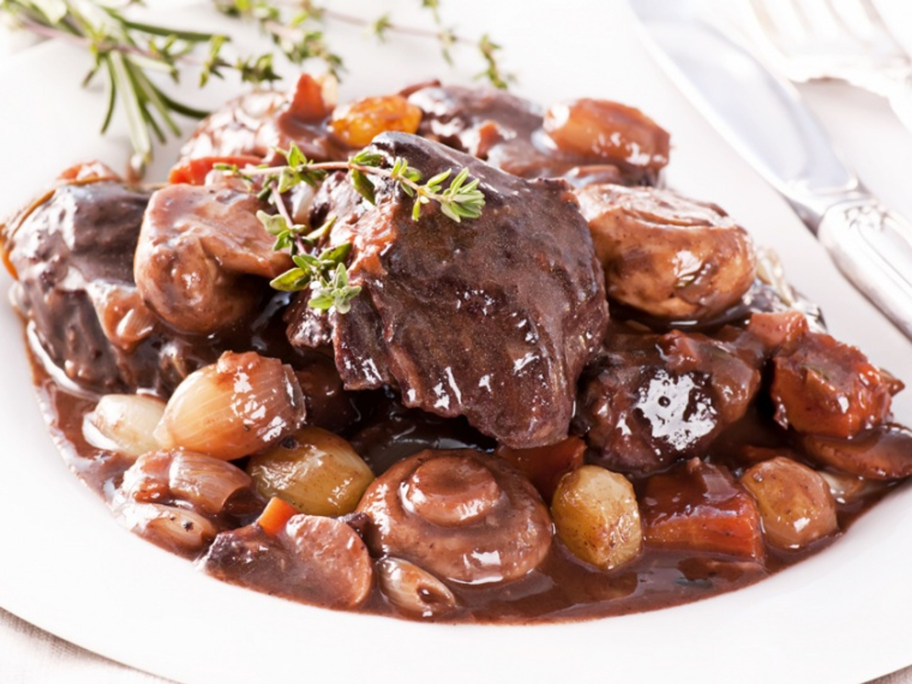 Boeuf bourguignon simple : Recette de Boeuf bourguignon simple - Marmiton