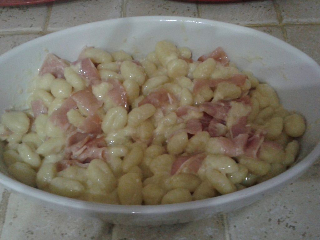 Gnocchis sauce bacon Recette de Gnocchis sauce bacon Marmiton