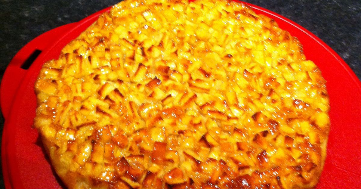 Gâteau à la pomme et au caramel beurre salé : recette de Gâteau à la