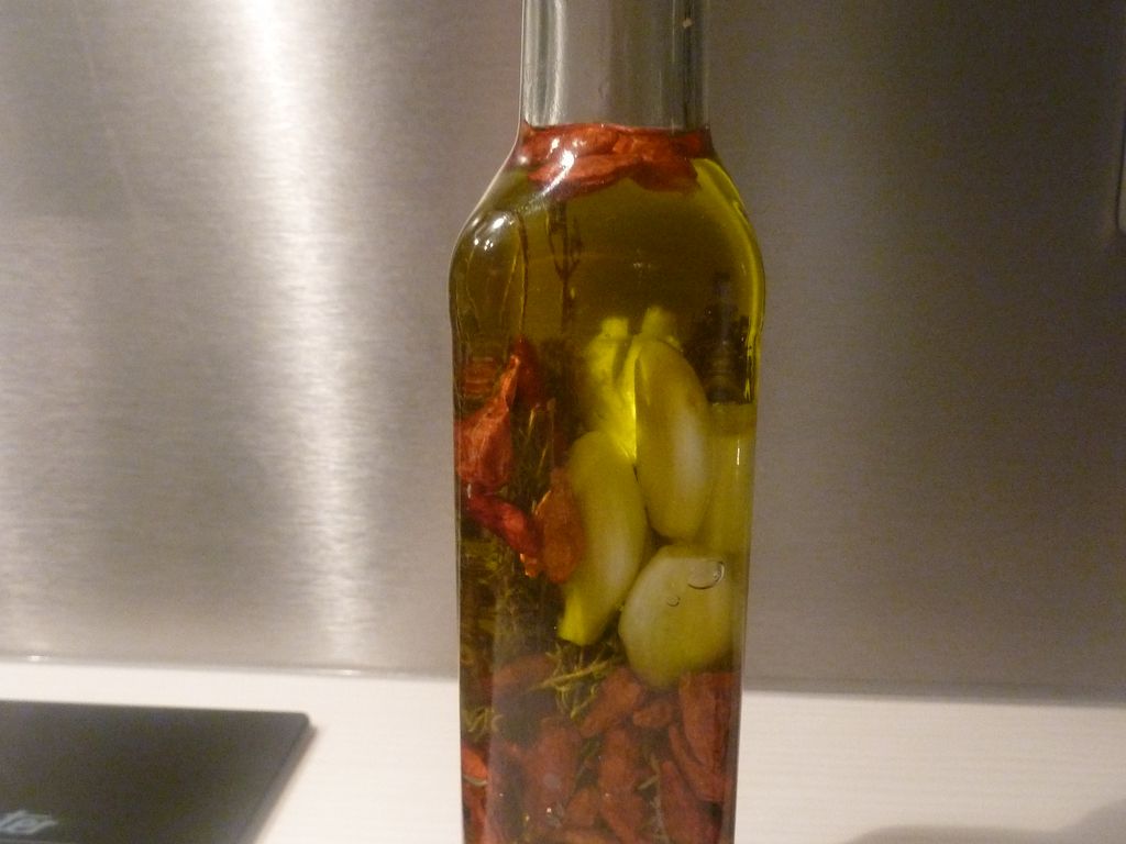 Mélange huile pimentée, préparation Maison pour huile piquante