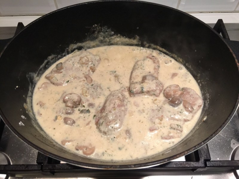 Saute De Veau A L Estragon Et Aux Champignons Recette De Saute