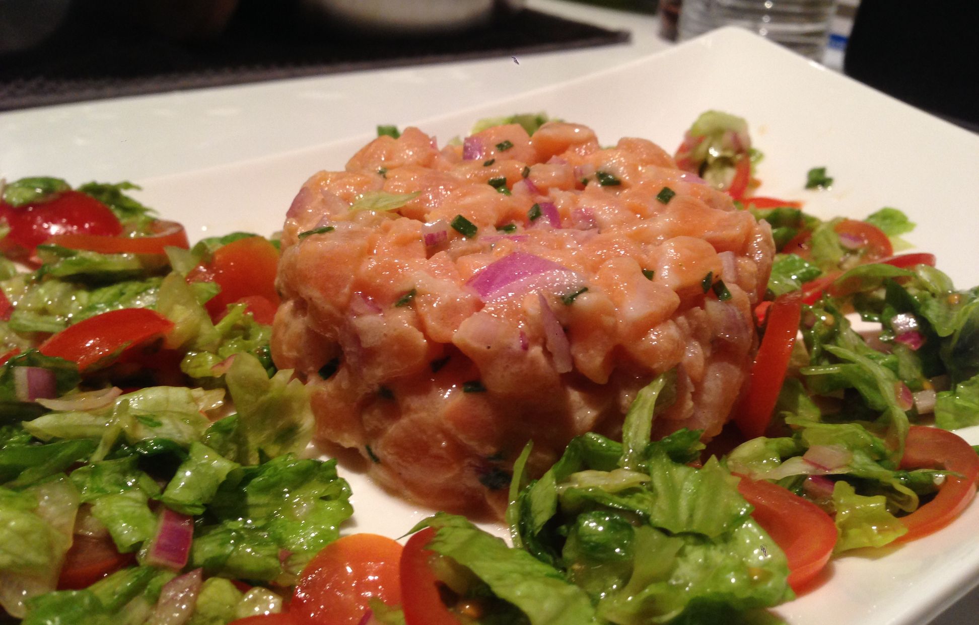 Tartare de saumon aux saveurs Asiatiques : Recette de Tartare de saumon