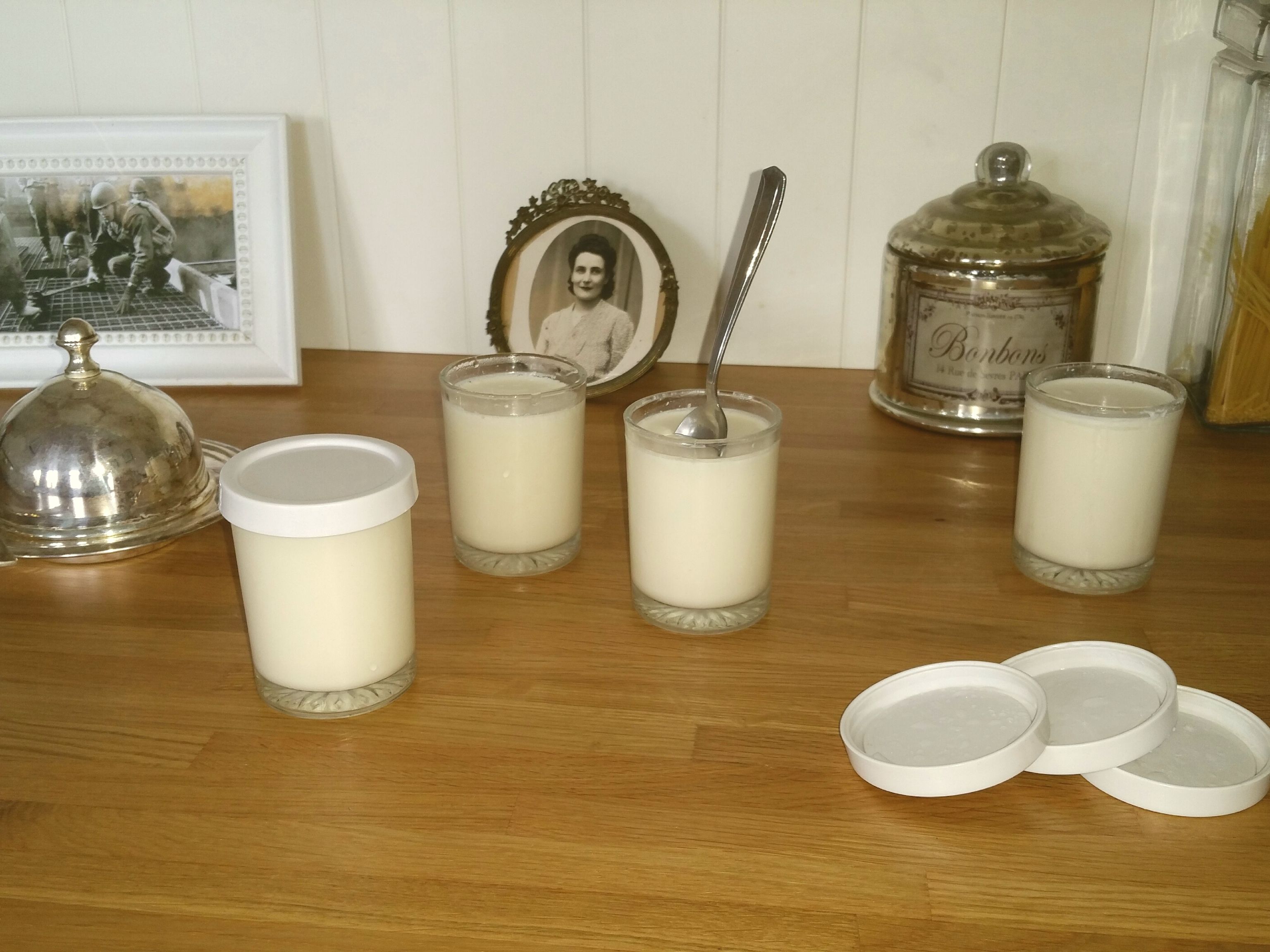 Yaourts au lait de coco Recette de Yaourts au lait de coco Marmiton