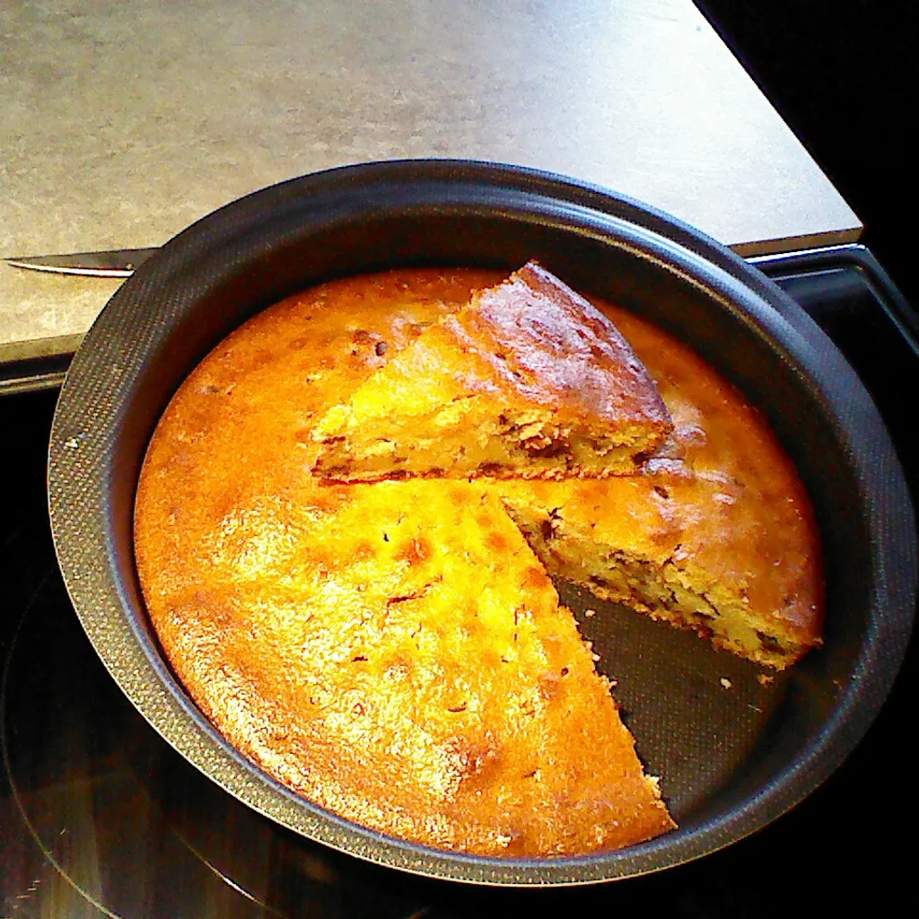 Gâteau au yaourt à la poudre de noisettes & pépites de chocolat-image