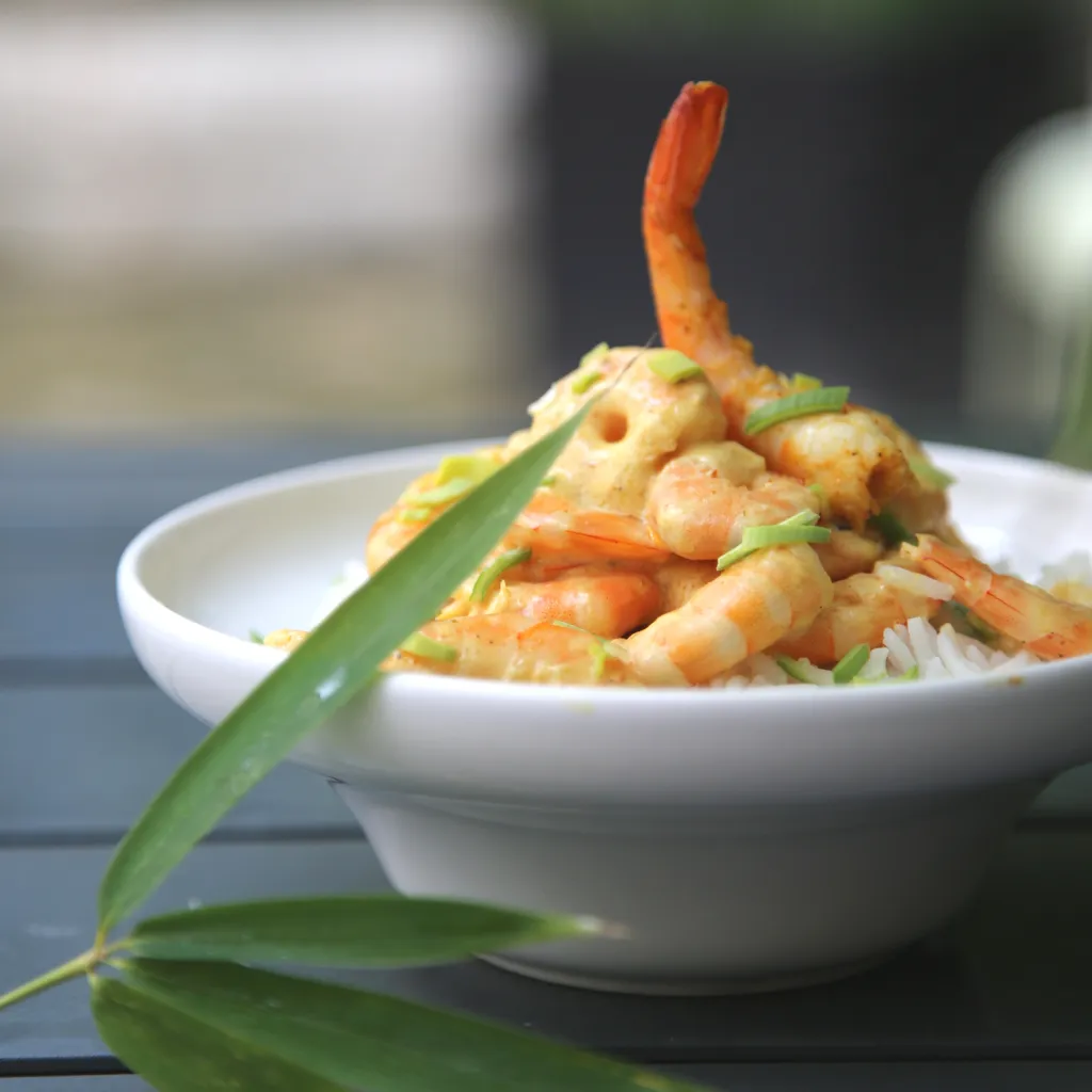 Crevettes au curry rouge : recette facile et rapide Un jour, une