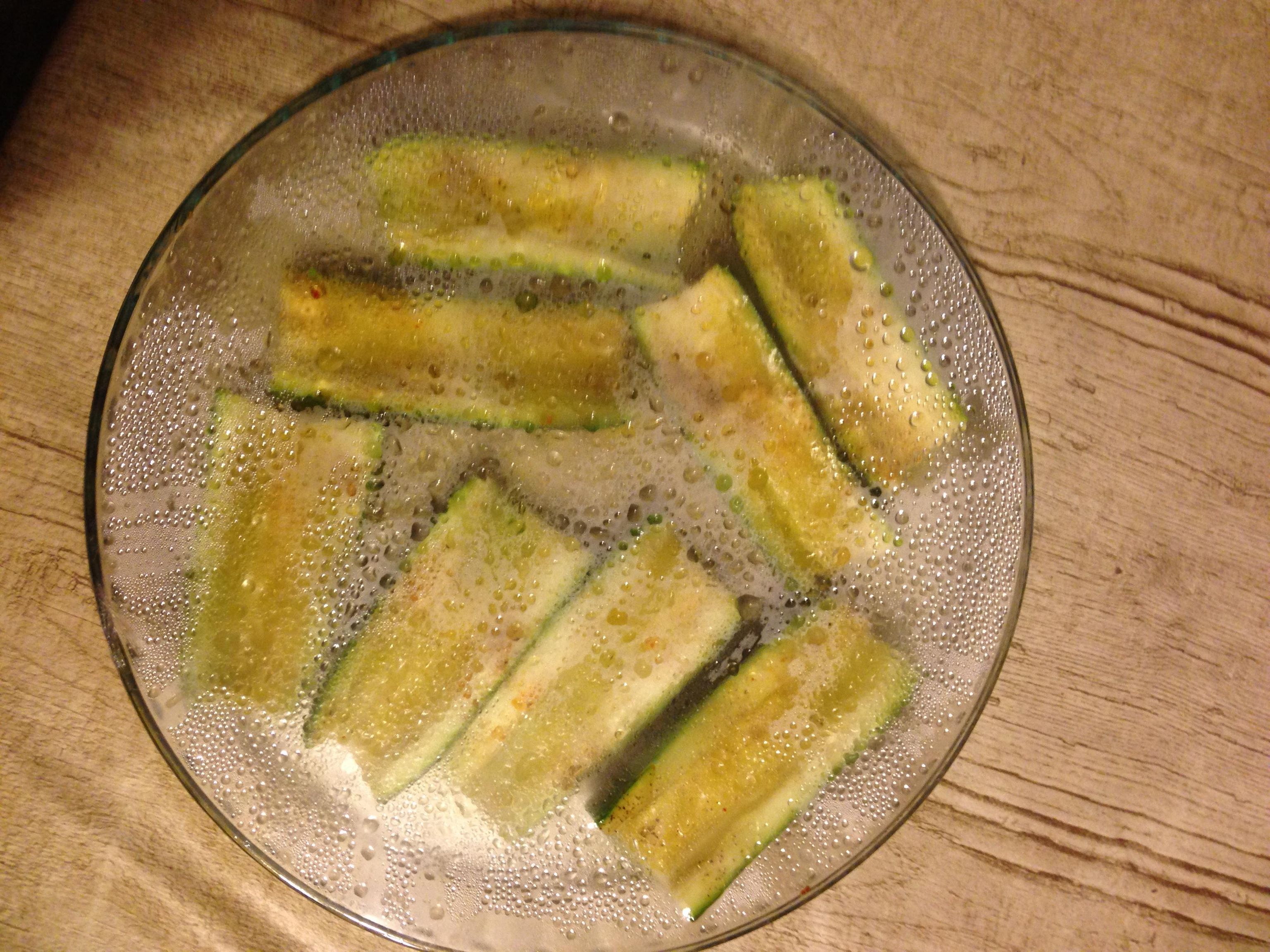 courgettes micro-ondes : Recette de courgettes micro-ondes - Marmiton