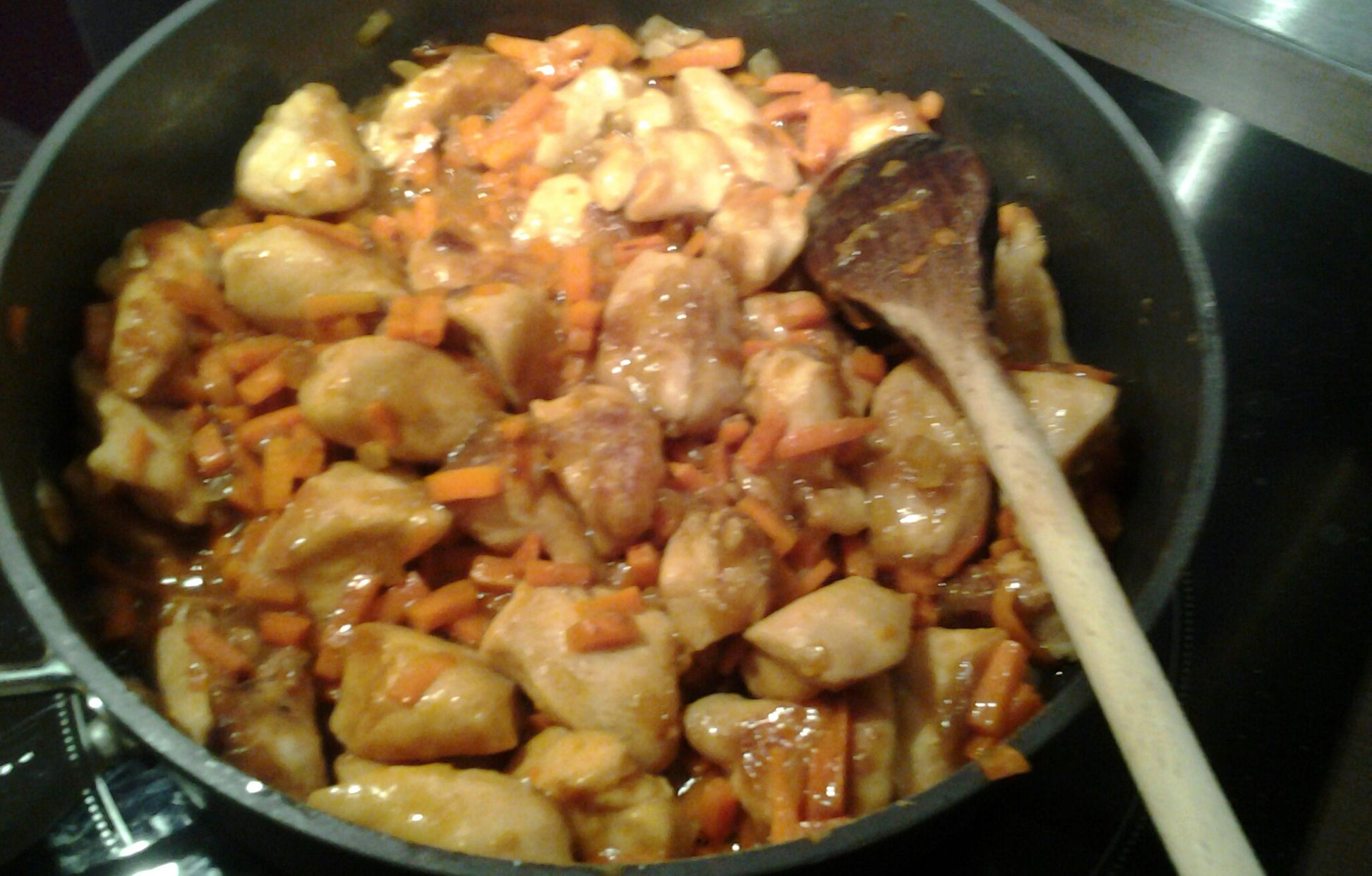 Sauté de poulet sauce soja Recette de Sauté de poulet sauce soja Marmiton