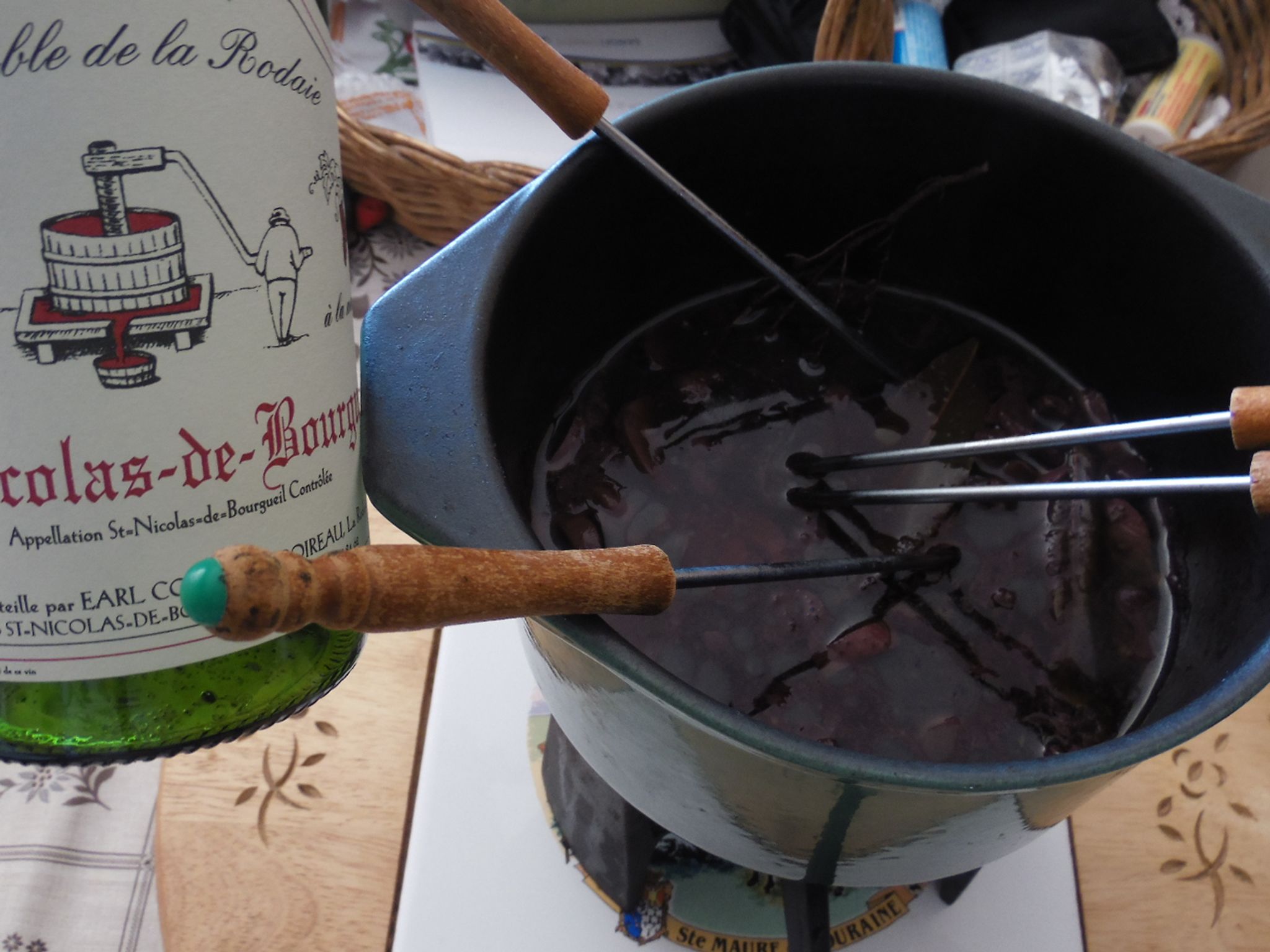 Fondue au vin rouge Recette de Fondue au vin rouge Marmiton