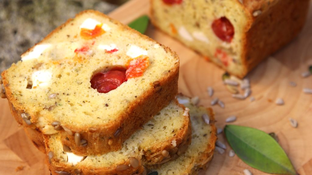 Cake A La Feta Et Tomates Cerise Recette De Cake A La Feta Et Tomates Cerise