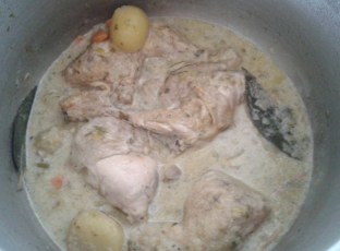 Poulet En Cocotte Minute Au Curry Et Ses Legumes Recette De