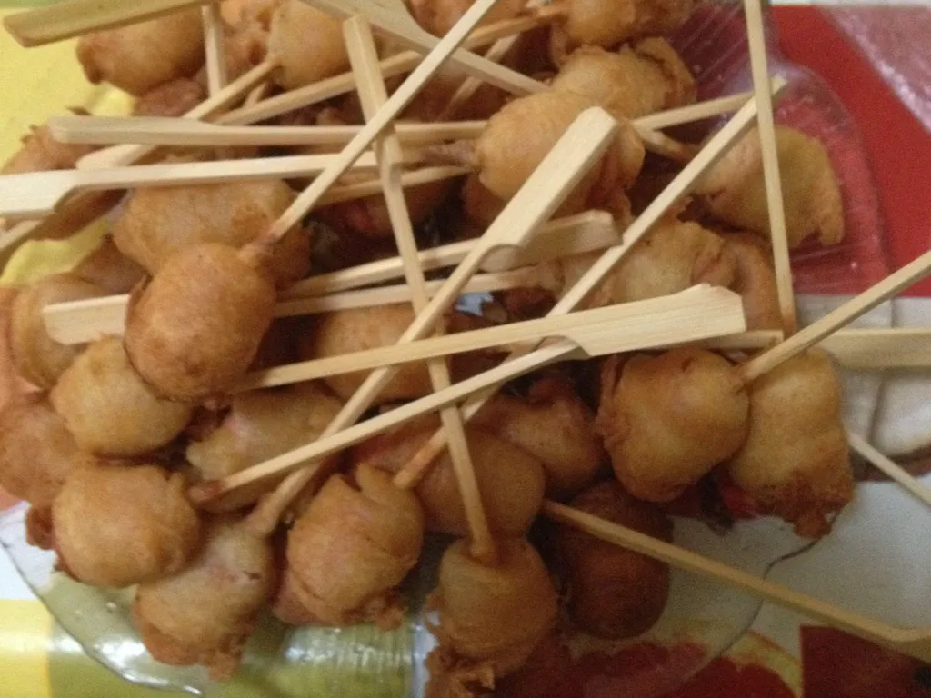 corn dogs / pogos