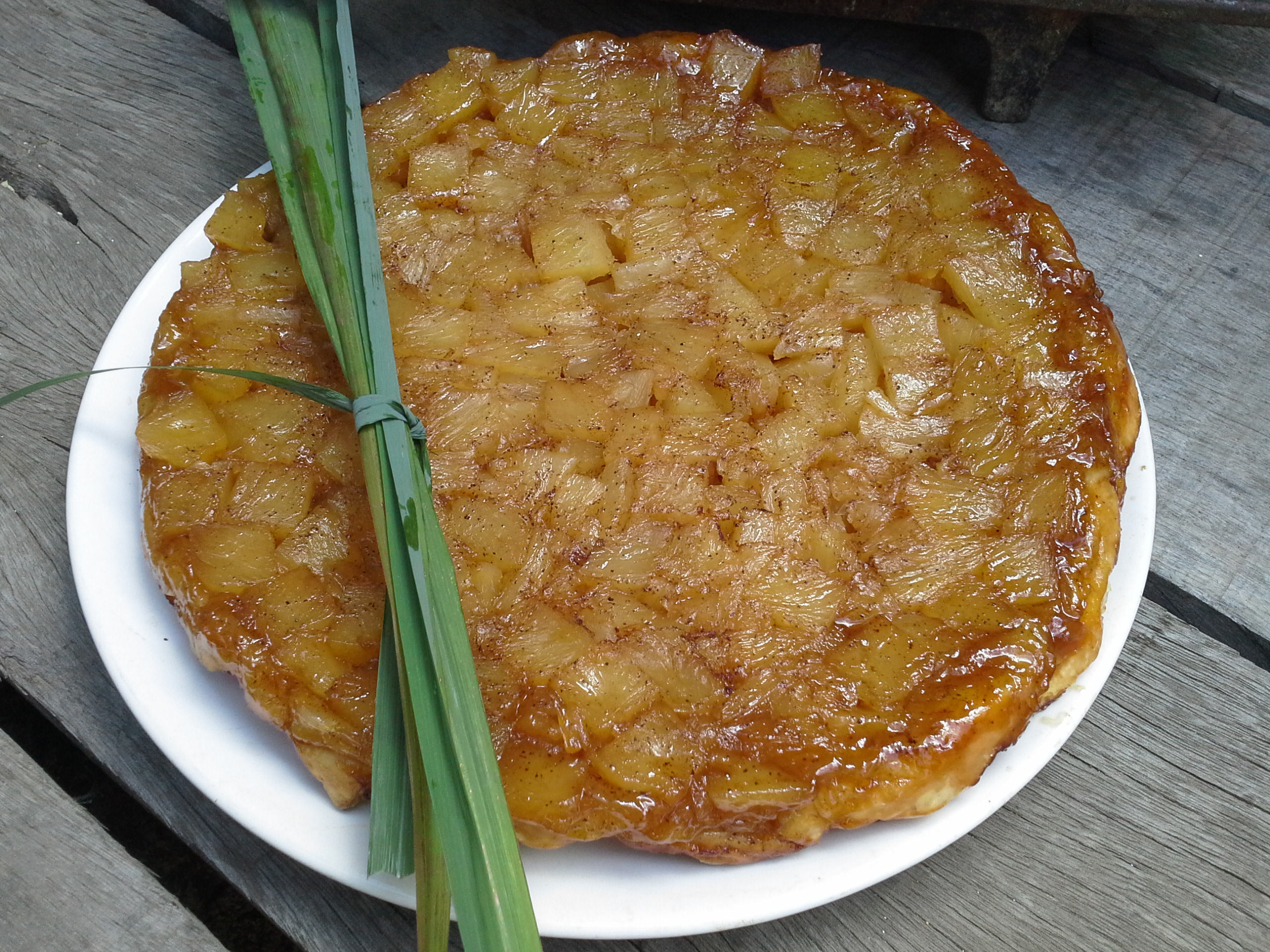 Tarte Tatin à L ananas Frais Du Meilleur Patissier Tatin d'ananas : recette de Tatin d'ananas