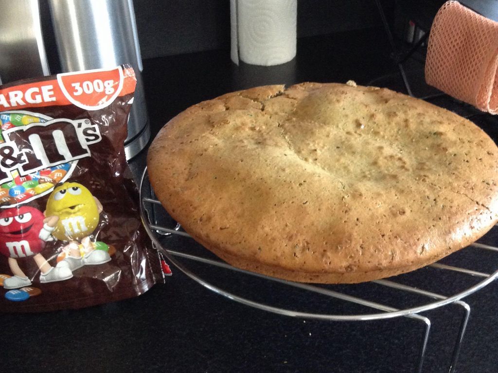 Gateau Au Yaourt Et Au M M S Recette De Gateau Au Yaourt Et Au M M S