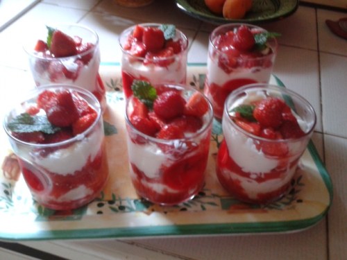 Fraises mascarpone : Recette de Fraises mascarpone - Marmiton