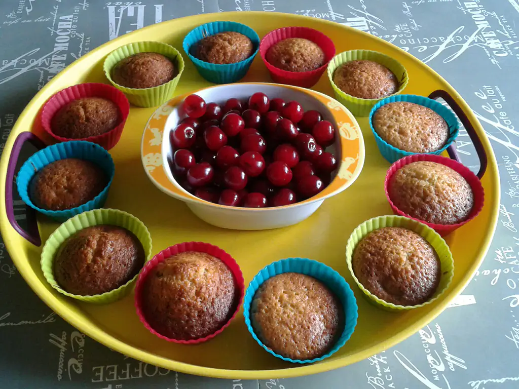 muffins à la cerise et sirop de coquelicot