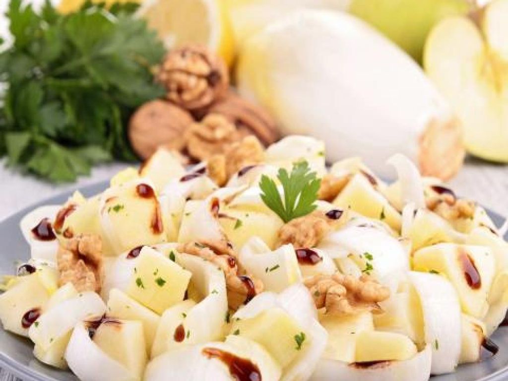 Salade D'endives Aux Noix Et Pommes : Recette De Salade D'endives Aux ...