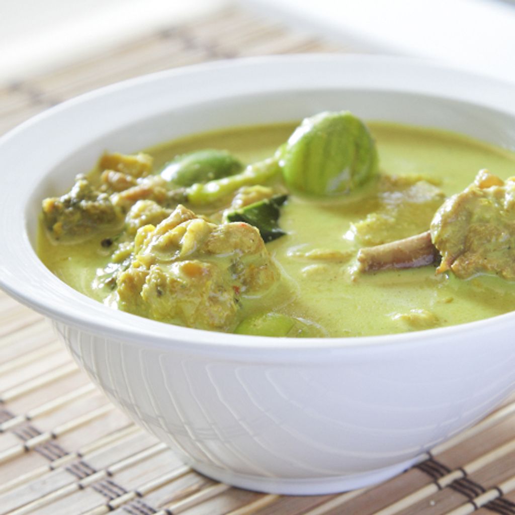 Poulet au curry vert facile : découvrez les recettes de Cuisine Actuelle