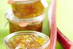 Confiture De Rhubarbe Aux Oranges : Recette De Confiture De Rhubarbe ...