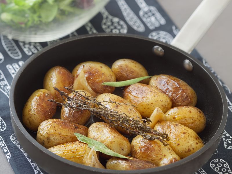 Pommes De Terre Nouvelles Au Vin Blanc Recette De Pommes