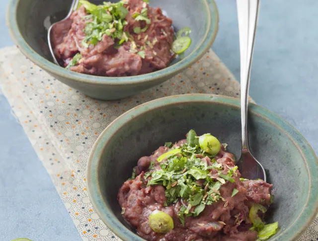 Frijoles refritos (purée de haricots rouges) : recette de Frijoles ...