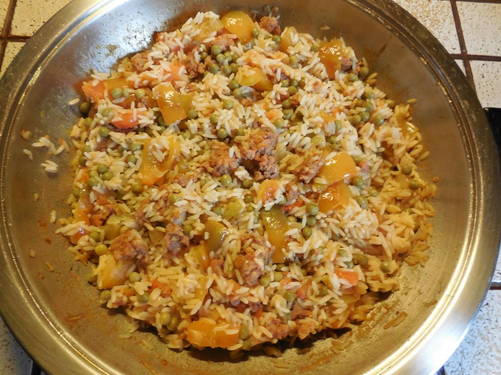 Riz pilaf à l'espagnole : Recette de Riz pilaf à l'espagnole