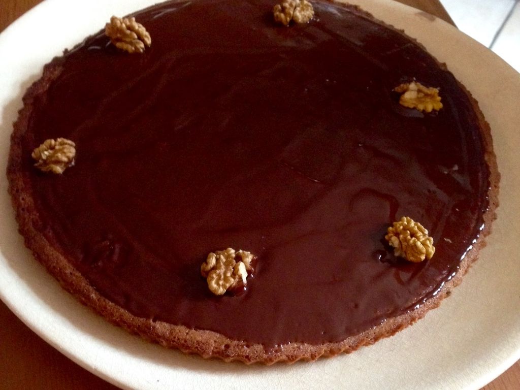 Gâteau aux Noix, nappage Chocolat noir : Recette de Gâteau aux Noix ...